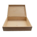 Buková krabička s vekom cinkovaný spoj a 12 priehradkami 30,3x23x8,5 cm Buková krabička s vekom cinkovaný spoj a 12 priehradkami 30,3x23x8,5 cm