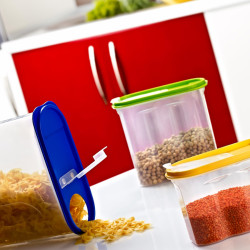 HOBBY LIFE Plastová dóza na sypké potraviny stohovacia s odmerkou 9,5x19,5x12,5 cm 1,2 L HOBBY LIFE Plastová dóza na sypké potraviny stohovacia s odmerkou 9,5x19,5x12,5 cm 1,2 L
