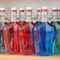 Fľaša sklenená FIASCHETTA Drôtené zapínanie silikónové tesnenie 24x12x4 cm 0,5 L Fľaša sklenená FIASCHETTA Drôtené zapínanie silikónové tesnenie 24x12x4 cm 0,5 L