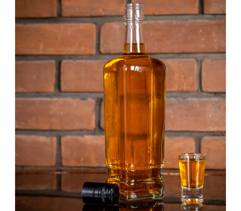 Fľaša sklenená WALKER na alkohol 24x7,2 cm 0,5 L